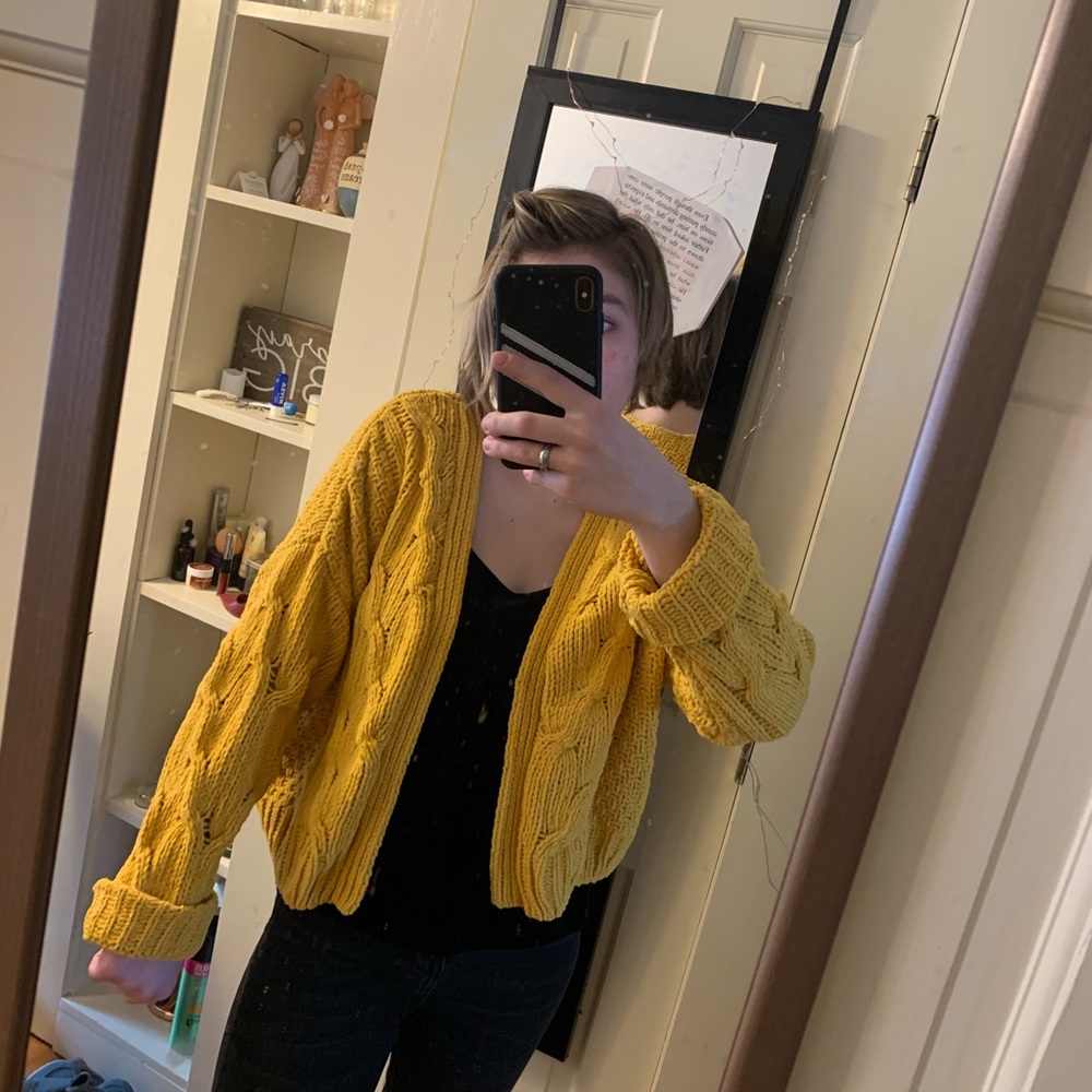 Semi Cropped Cardigan Sweater